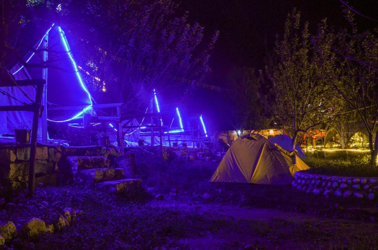 Himtrek Riverside Camps & Hostel Manali Exterior photo