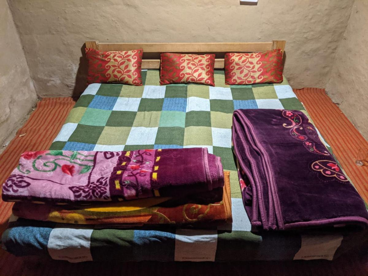 Himtrek Riverside Camps & Hostel Manali Exterior photo